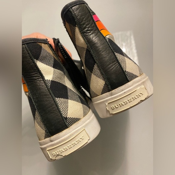 Kids Burberry high top sneakers (as is) - Picture 4 of 8